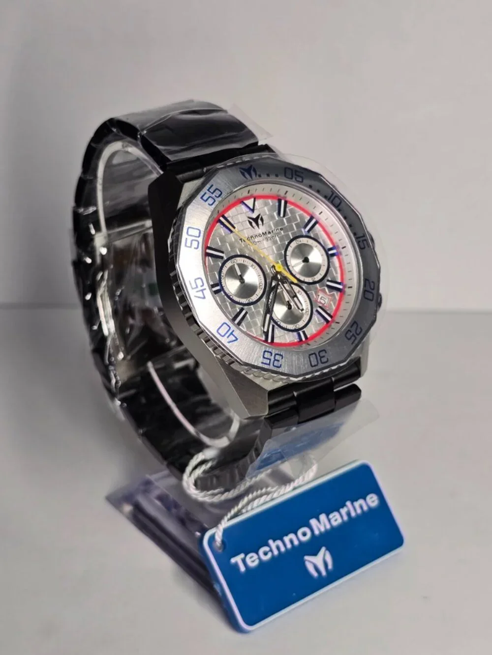 TechnoMarine Racing Legends Men's Watch - 44.2mm. Black, Silver, Red (TM-525025)